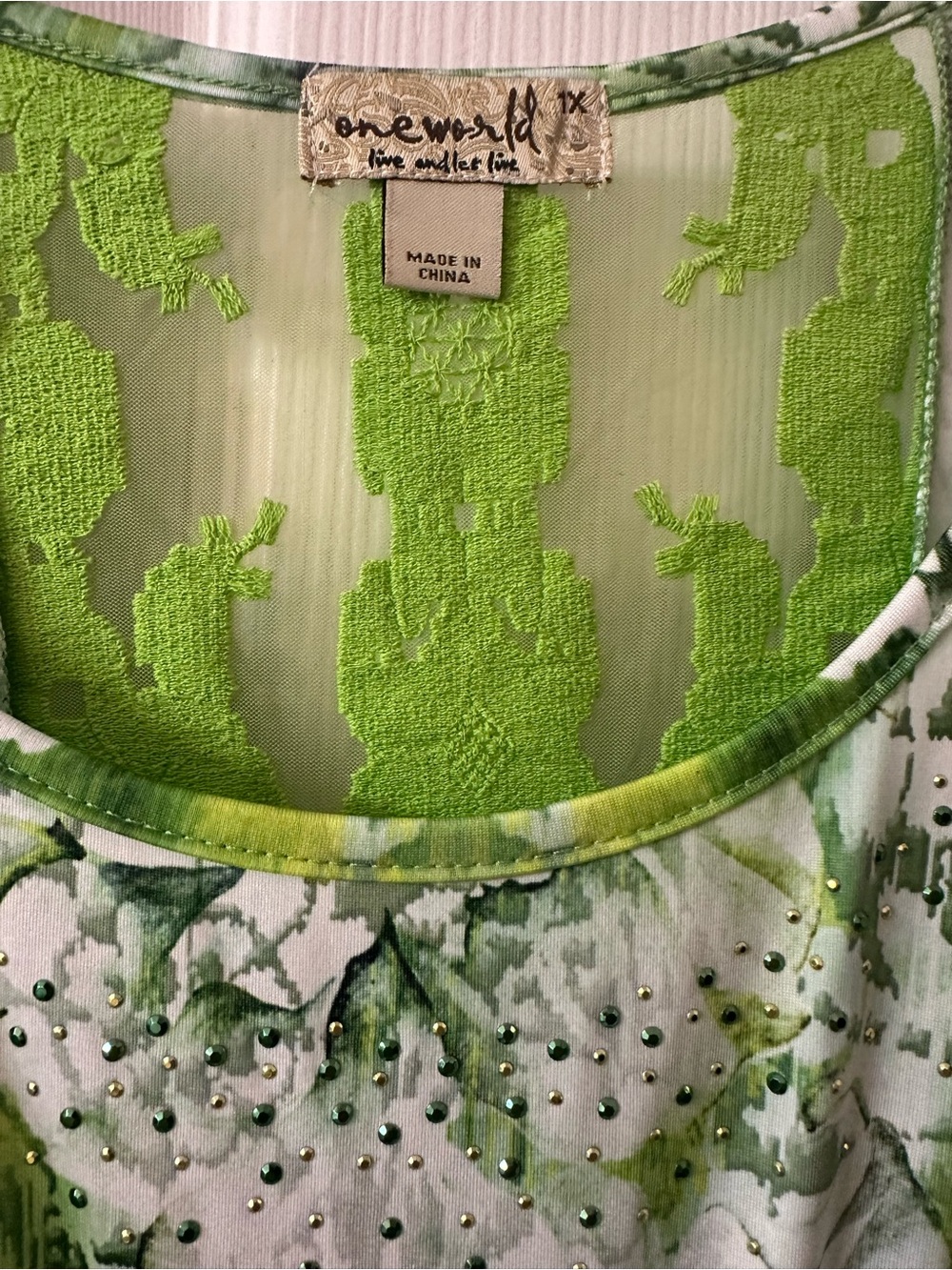 One World Live Let Live Maxi Dress 1X Green Floral Rhinestone Boho Hi Low NWT - Picture 8 of 8